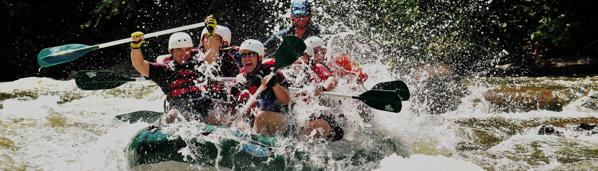 Discover the 13 Astonishing Benefits of White Water Rafting | by Devdaru |  Medium